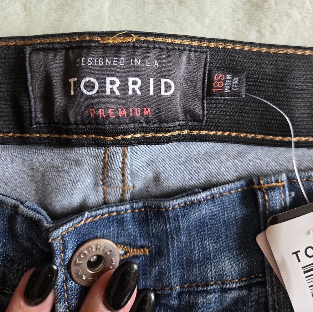 Torrid Button-Fly High Rise Skinny Jeans - Picture 3 of 5